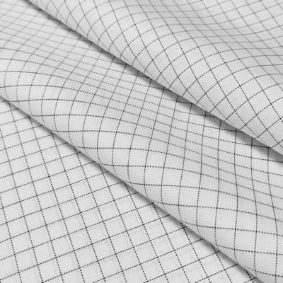 Witte 7 mm raster 65% polyester + 32% katoen + 2% koolstofvezel T / C ESD antistatisch stof voor kleding in de cleanroom