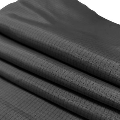 Zwart 4 mm raster 33% katoen 2% koolstofvezel antistatisch TC stof voor ESD-werkkleding