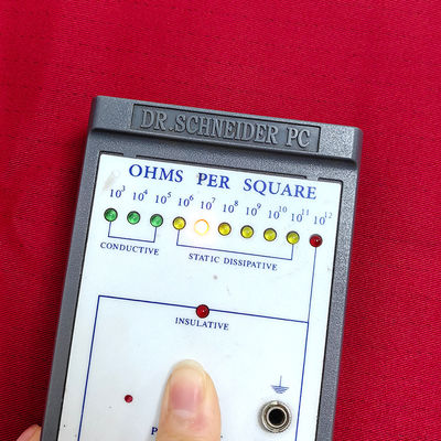 Rood Blauw ESD Antistatisch Vlamvertragend 99% Katoen + 1% Leidende Filamentstof ESD Coat Fabric